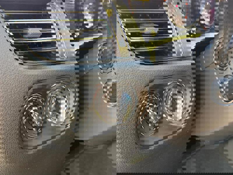 Image Porsche 慍慣⁮吨灹㤠䈵⠩ㄱ㈮㄰ⴳ⤾ 2.0 Phase 2 245 PDK7 PDLS+ TO GPS Caméra Carplay Sièges cuir élec à mémoires 18 positions chauffants